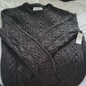 Old Navy Gray Crewneck Sweater with Cable Knit Design